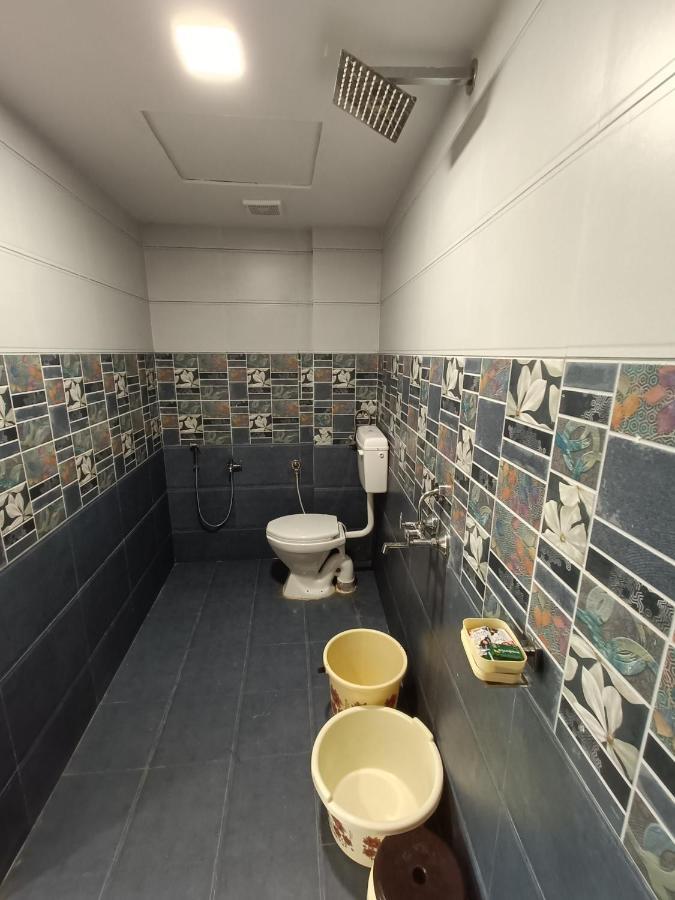 Hotel Jb Star Māndvi Dış mekan fotoğraf