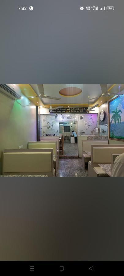 Hotel Jb Star Māndvi Dış mekan fotoğraf